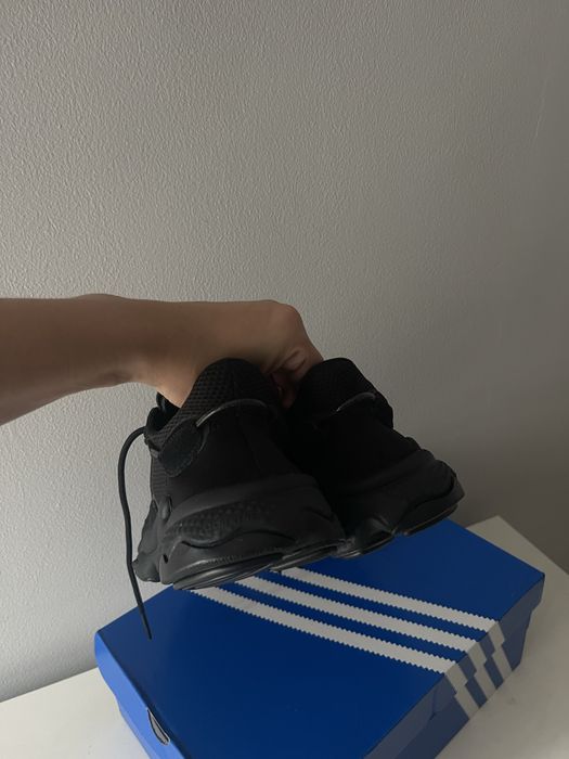 Adidasi Ozweego noi