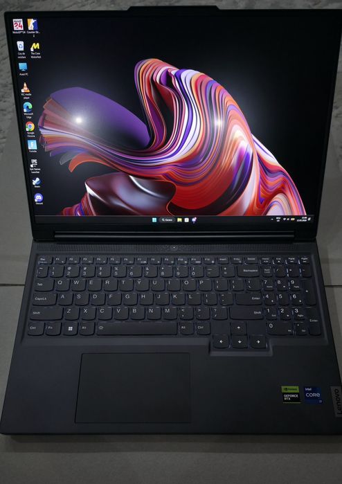 Leptop Lenovo Legion Slim 5 16IRH8