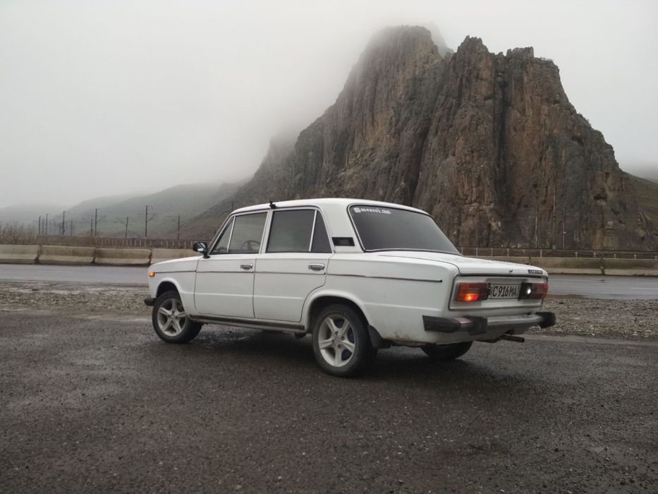 Vaz 2106 sotiladi