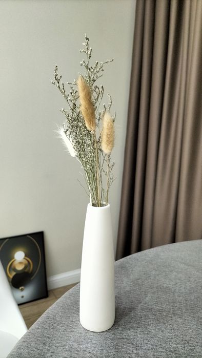 Вазы керамика с сухоцветом.