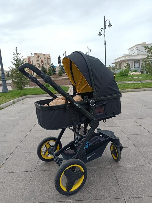 Продам коляску с автокреслом