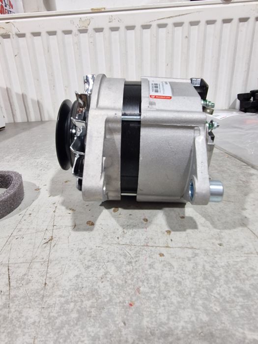 Alternator tractor fiat pe 12 v toată gama 211.215 .250 preț 650 lei b