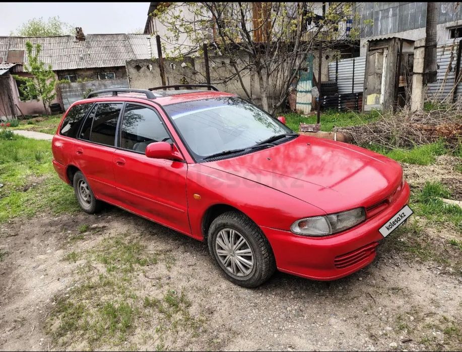 Митсубиси Лансер