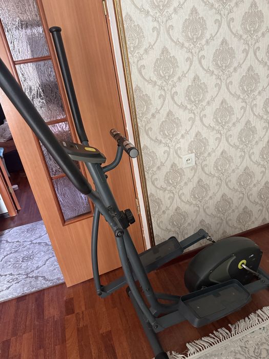 эллиптический тренажер