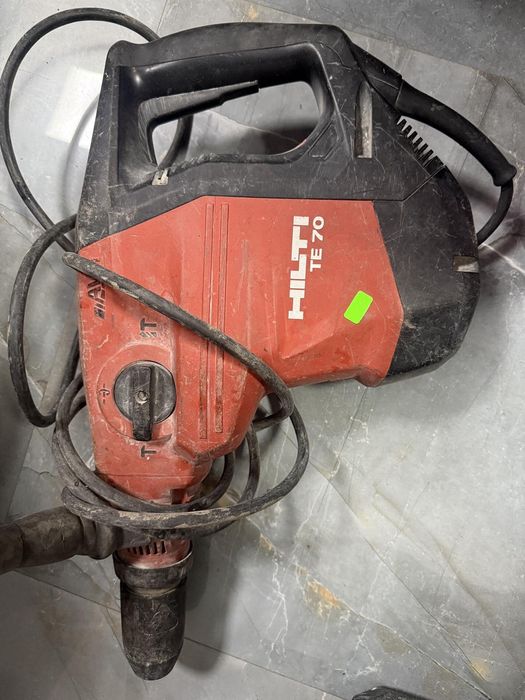 Hilti TE 70 ударно-пробивна машина