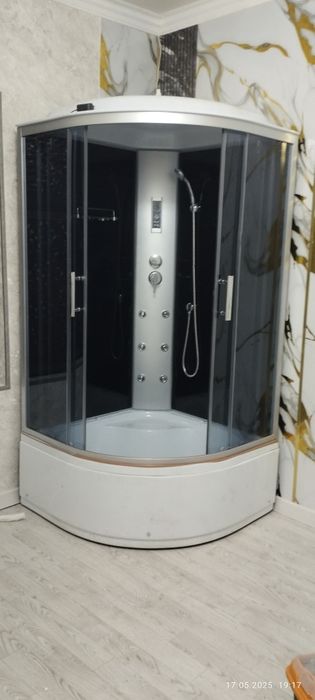 Душ кабина склад