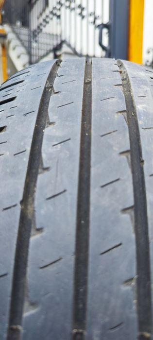 Vând 1 buc cauciuc Hankook Vântură LT 195/60/16 C