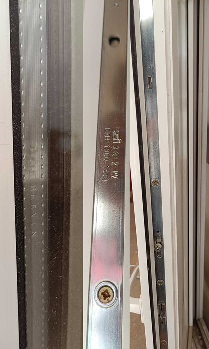 [URGENT] Geam termopan oscilobatant 111x147cm Den Braven REHAU