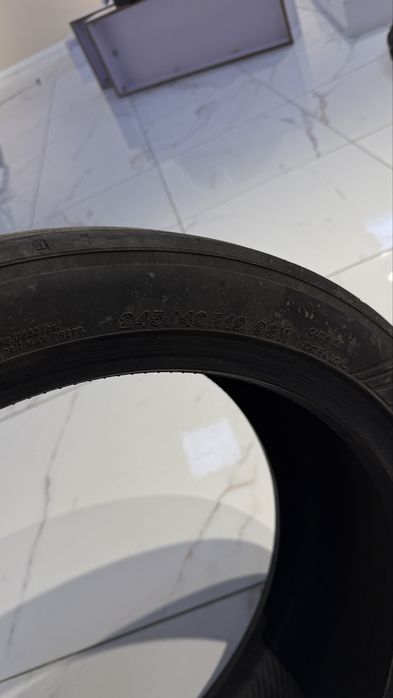 Шины yokohama 245/40  R19