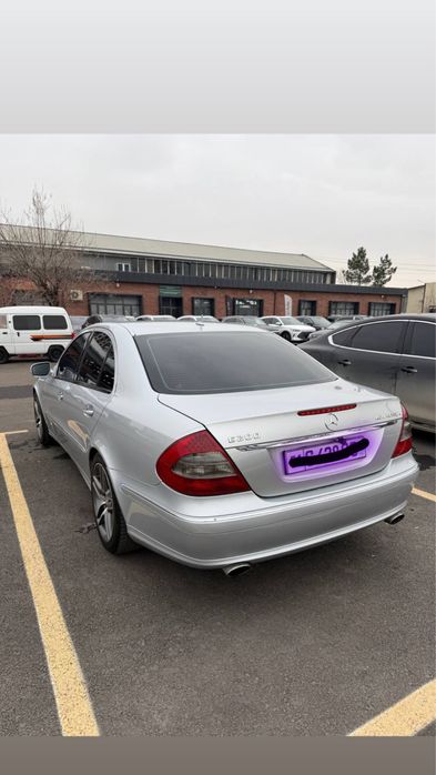 Mersedec benz w211 zo'r holatda ideal moshina