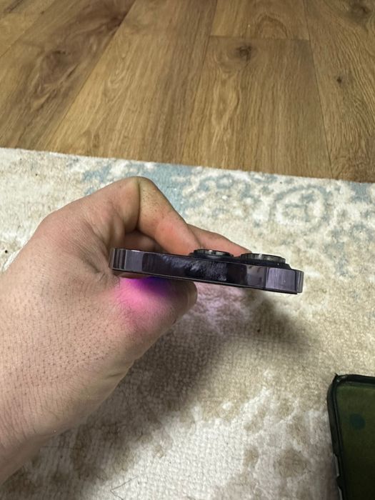 Продам айфон про 14