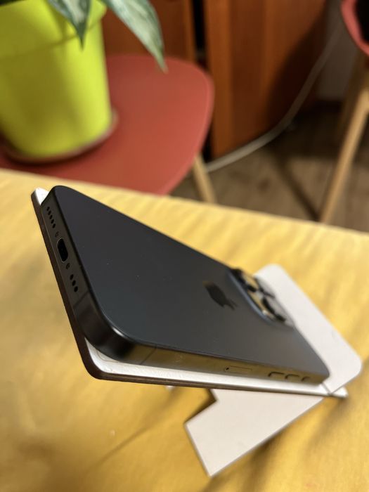 Iphone 15 pro без ремонта акум 91%