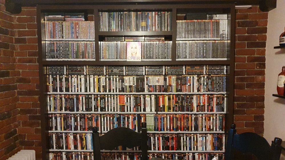 Colectie de DVD-uri - peste 1.000 filme