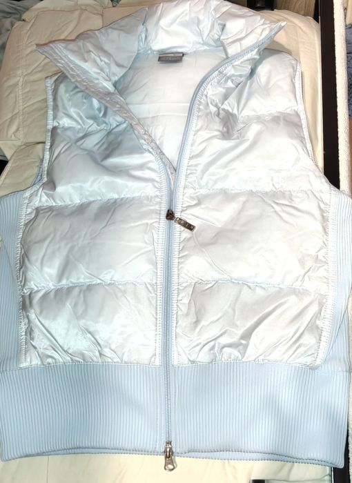 Дамски елек в светло синьо