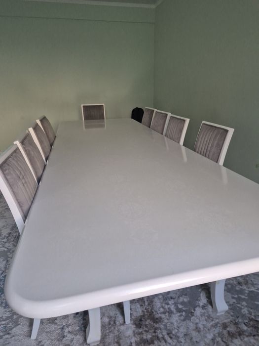 Стол гостиный 3.5 метра