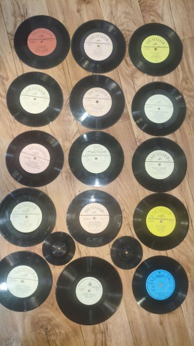 Пластинки миньоны и обычные