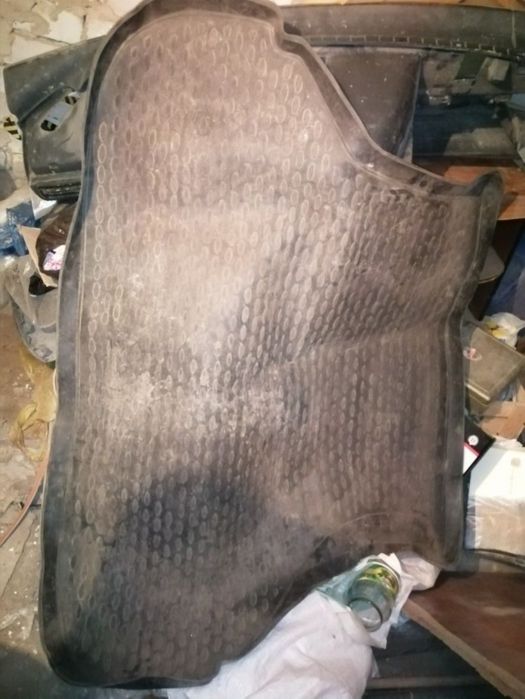 Полик универсальный багажник ваз