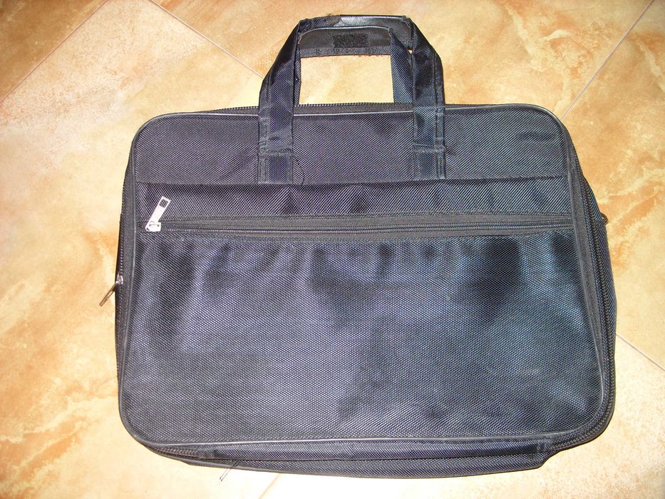 чанти за лаптоп и документи