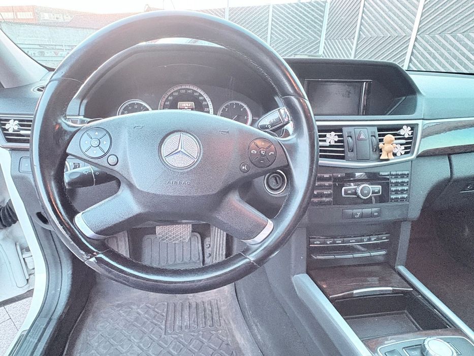 Mercedes Benz E Class