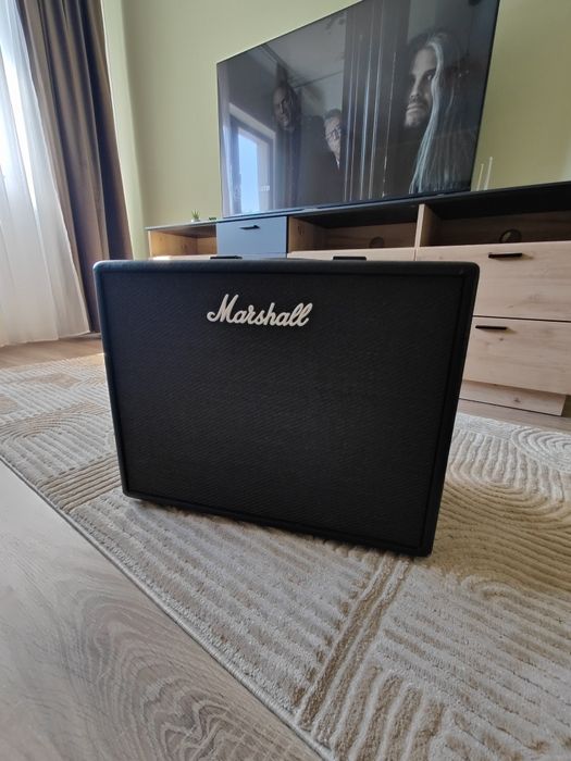 Vând amplificator Marshall Code 50
