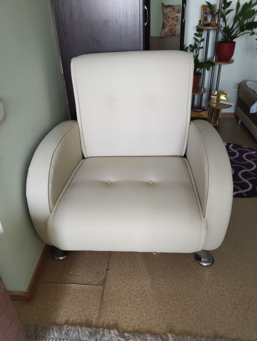 Продаю кресло 2 шт 40000 тг