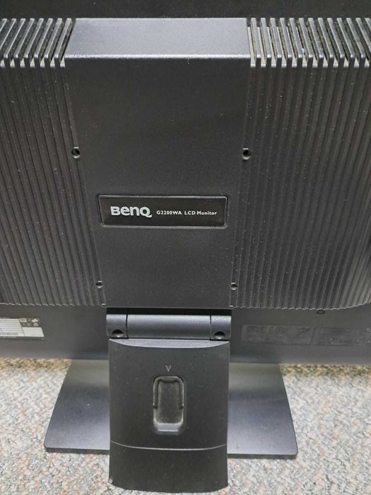 Unitate Fujitsu Esprimo P5731 E STAR5  + Monitor LCD Benq + Tastatura