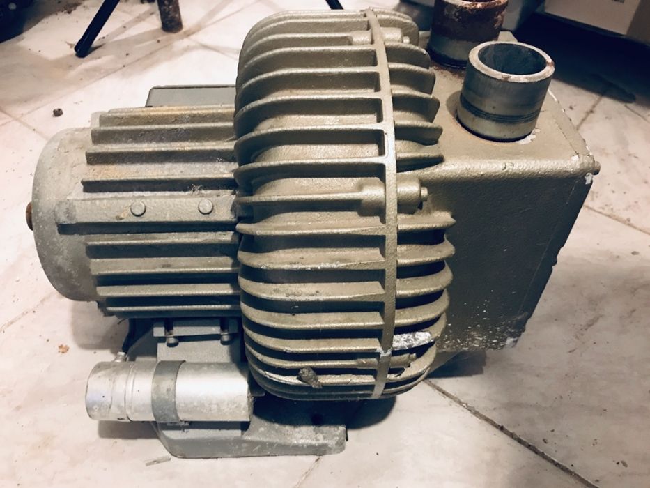 Pompa aspiratie uscata Durr dental cabinet stomatologic dentara