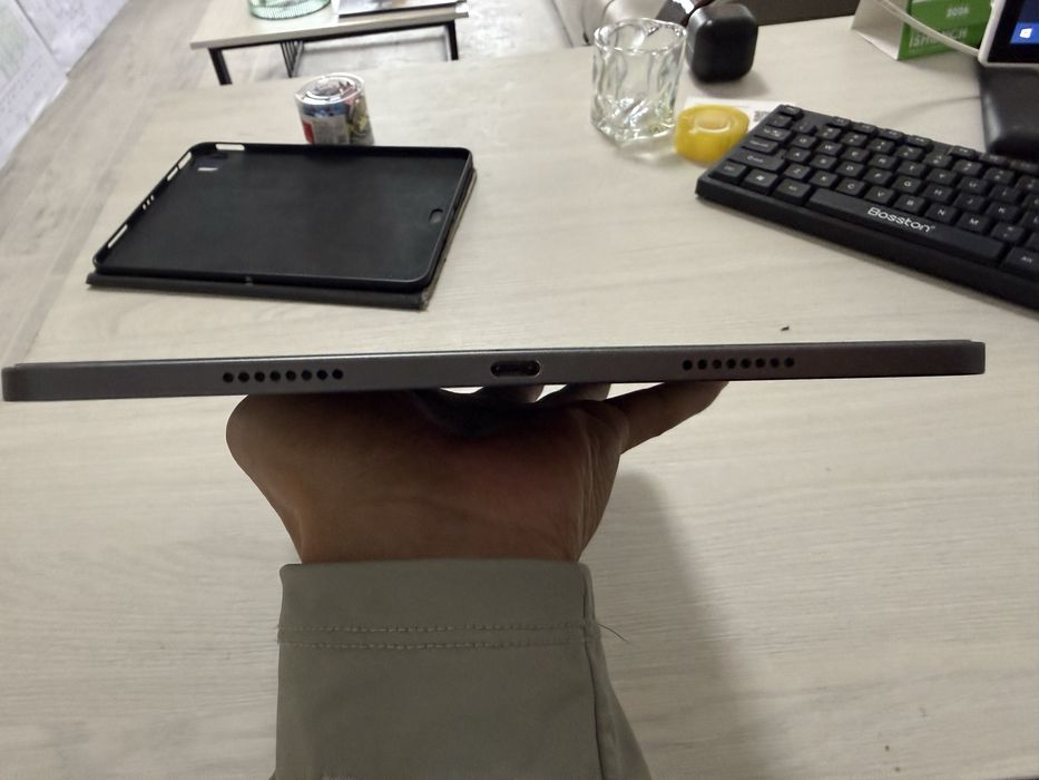 iPad Pro 11 M1 128GB (3 поколение) в идеале, срочно