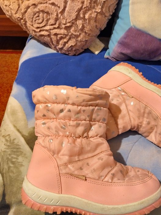 Детски ботуши ..