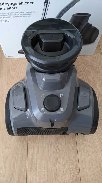 Прахосмукачка Electrolux