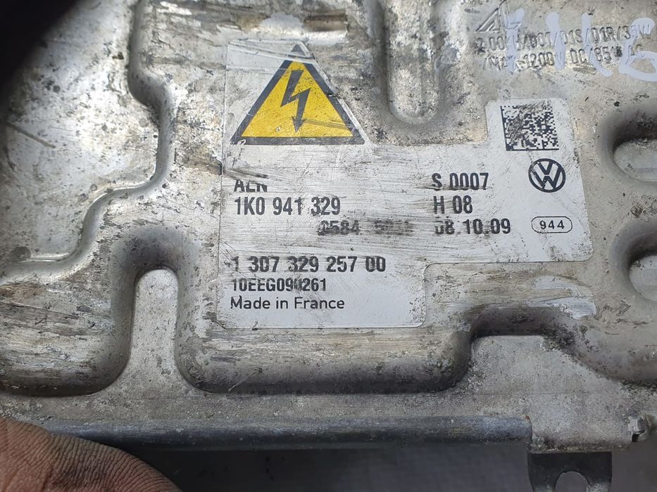 Balast xenon 1k0941329 Volkswagen Passat CC 1 (2008 - 2012) 2.0 tdi CBAB CBAB