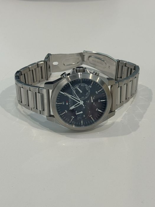 Tommy Hilfiger часы