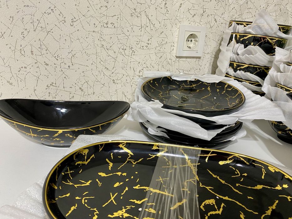 Продам сервиз новый