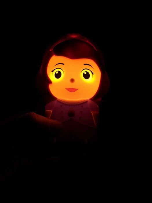 Доставка до СПИДИ АВТОМАТ 2,14€ - Нощни лампи - Скай от „Пес патрул“ и Philips Disney Sofia SoftPal