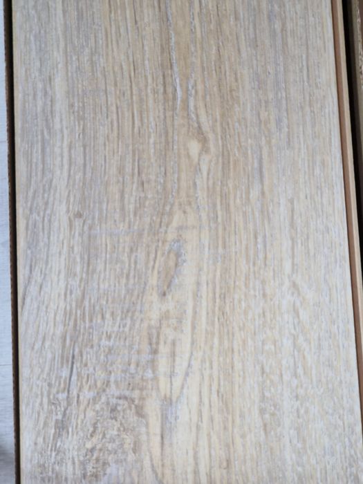 Продам ламинат Б/У