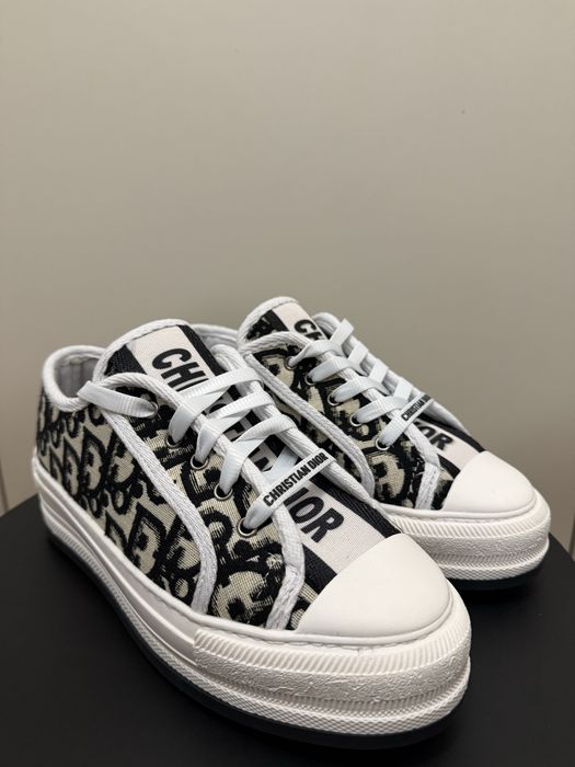 Намалени! Последни бройки! Дизайнерски дамски кецове