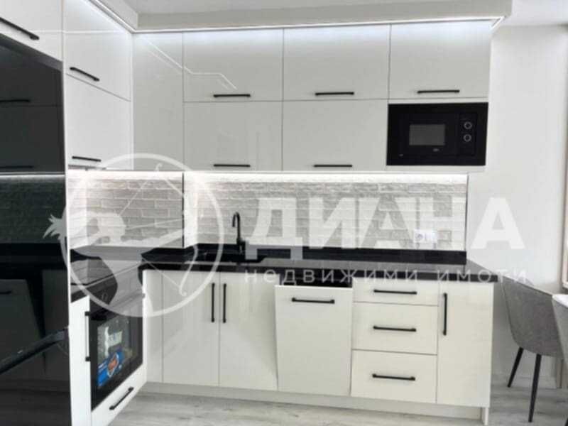 Продава се Двустаен апартамент в Пловдив, Христо Смирненски - 75 кв.м за 2540 €/кв.м - Снимка #12