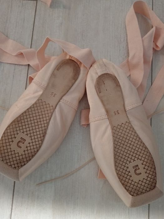 Обувки за балет палци