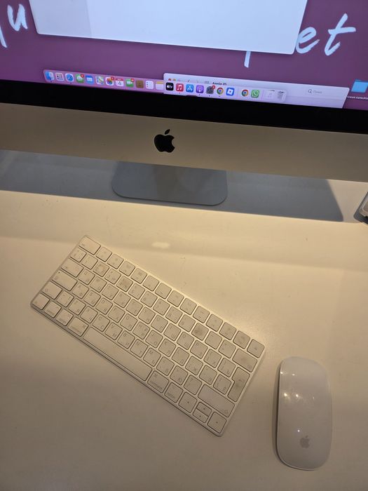 Продам Apple iMac 21.5" Retina 4K (2017