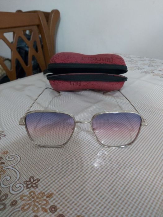 Солнцезащитные очки