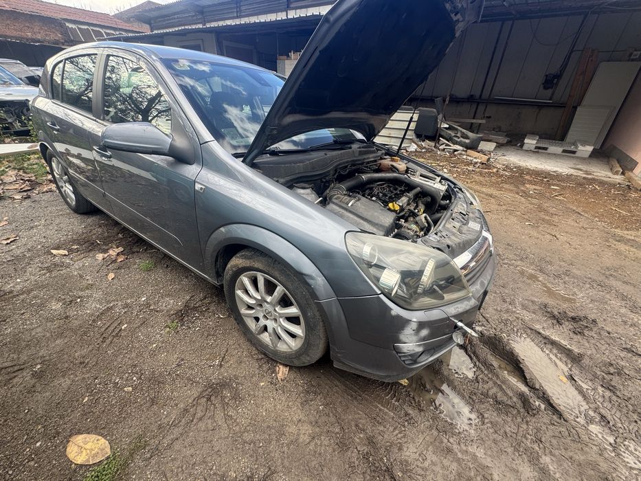 Астра H на части