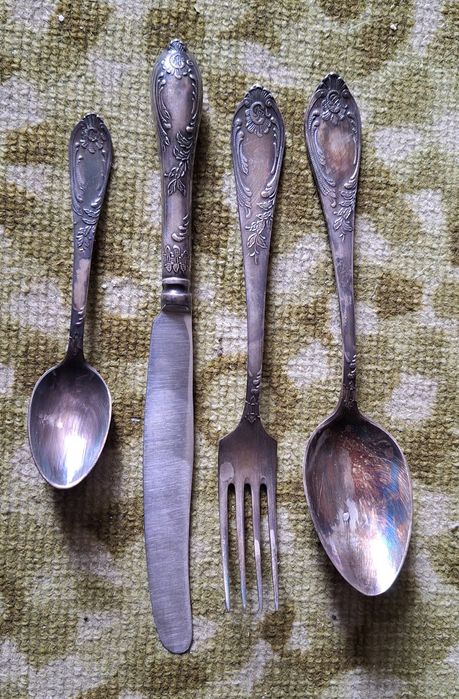 Set tacamuri placate argint