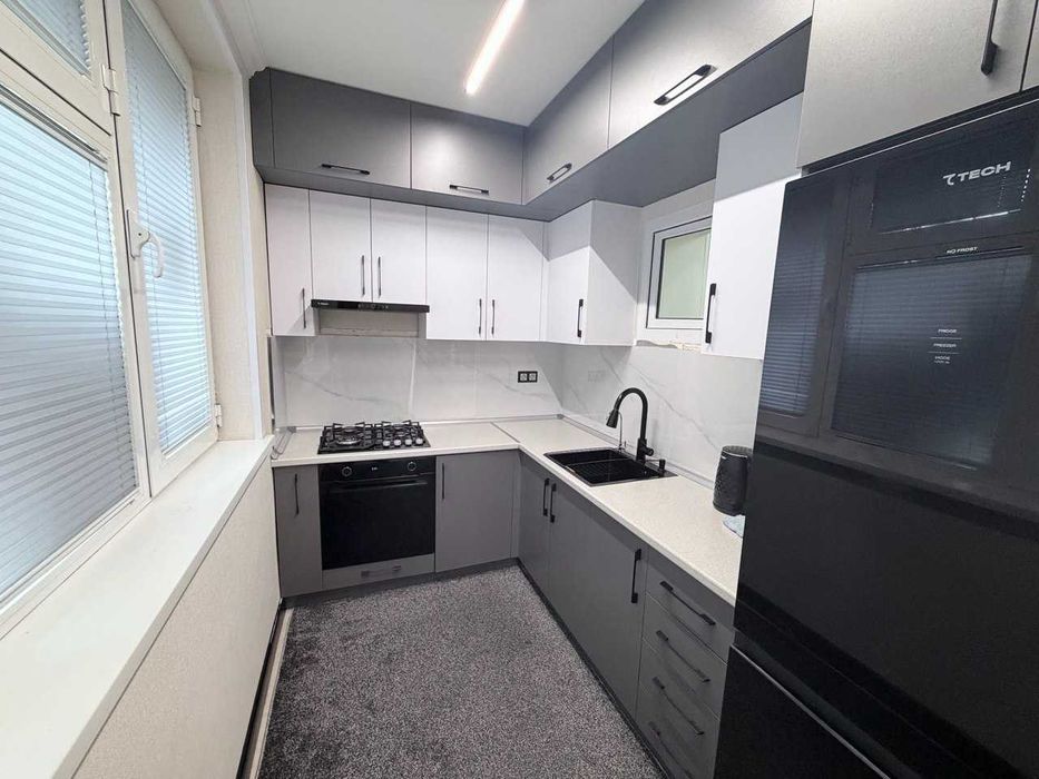 СРОЧНО !  Евро Квартира на Саламатина 3/3/5