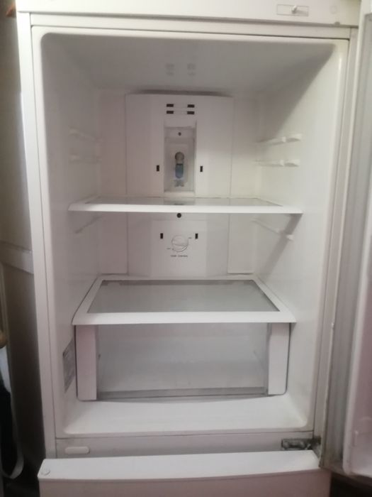 Продам холодильник LG