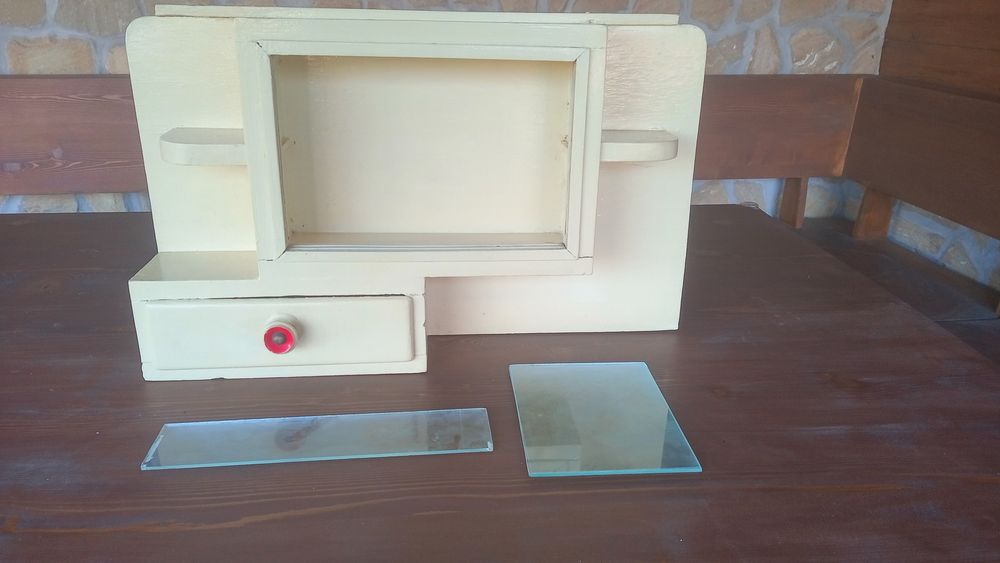 Ченгел,куки за месо.. Саджак.Аптечка-2 броя.