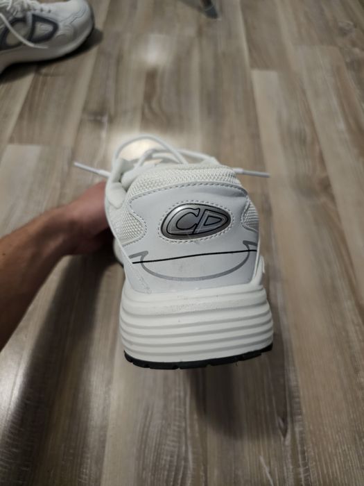 ОРИГИНАЛНИ! Бели Dior обувки неизползвани номер 43!