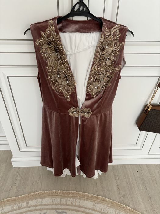 Продам платье