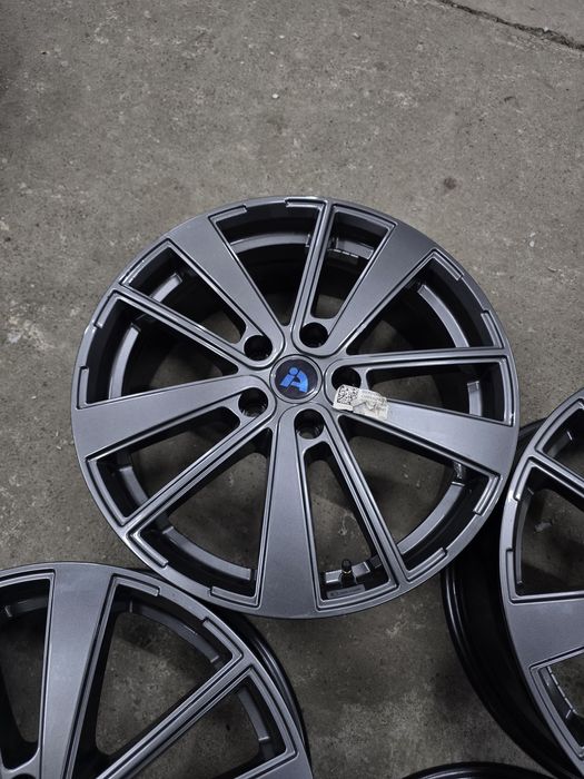 НОВИ Джанти 18 / 5х114,3 - Toyota, Lexus и др. 5x114,3