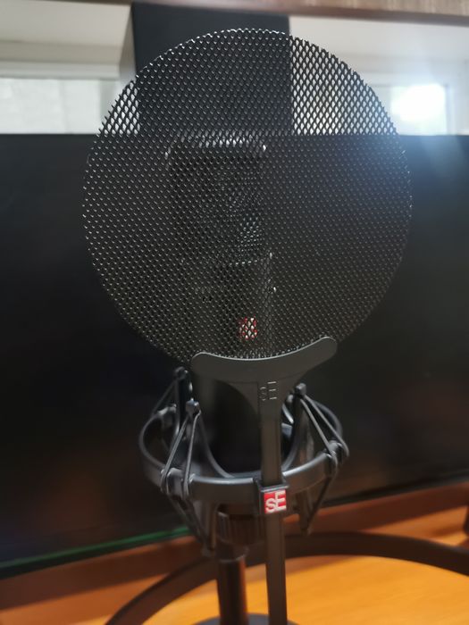 Студийный микрофон sE Electronics sE2300