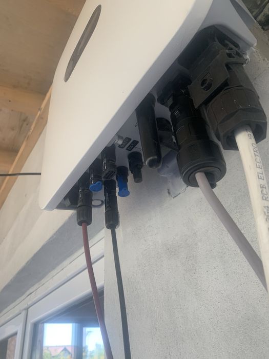 Vand  invertor Huawei de 2 kw